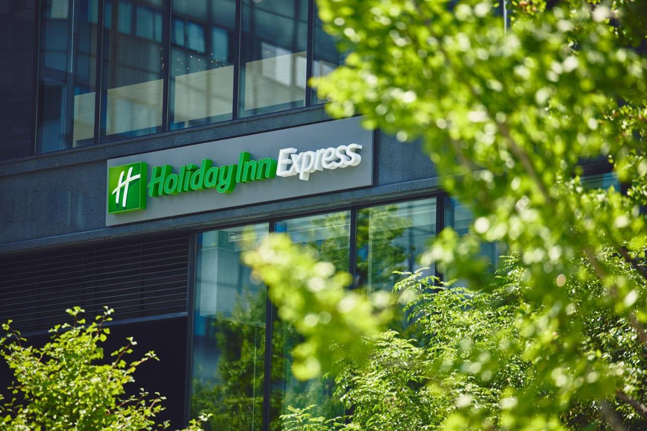 Holiday Inn Express Osaka City Centre- Midosuji By Ihg Exterior photo